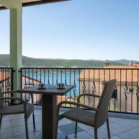 Гостевой дом & Leon Неум