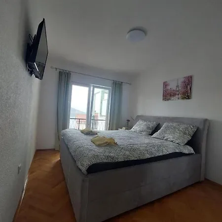 & Leon Гостевой дом