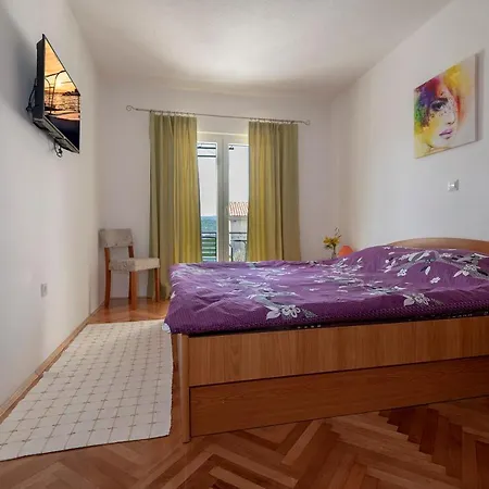 Guest house & Leon