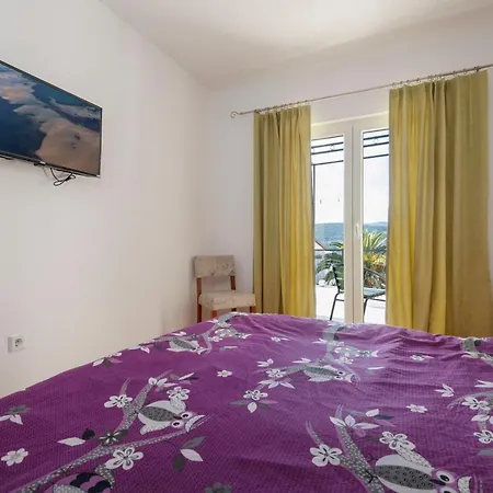 Гостевой дом & Leon 3*