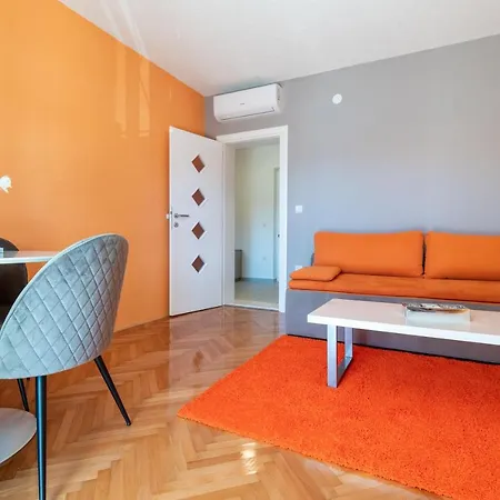 Гостевой дом & Leon 3*