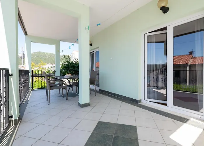 Apartments&rooms Leon 3* Neum